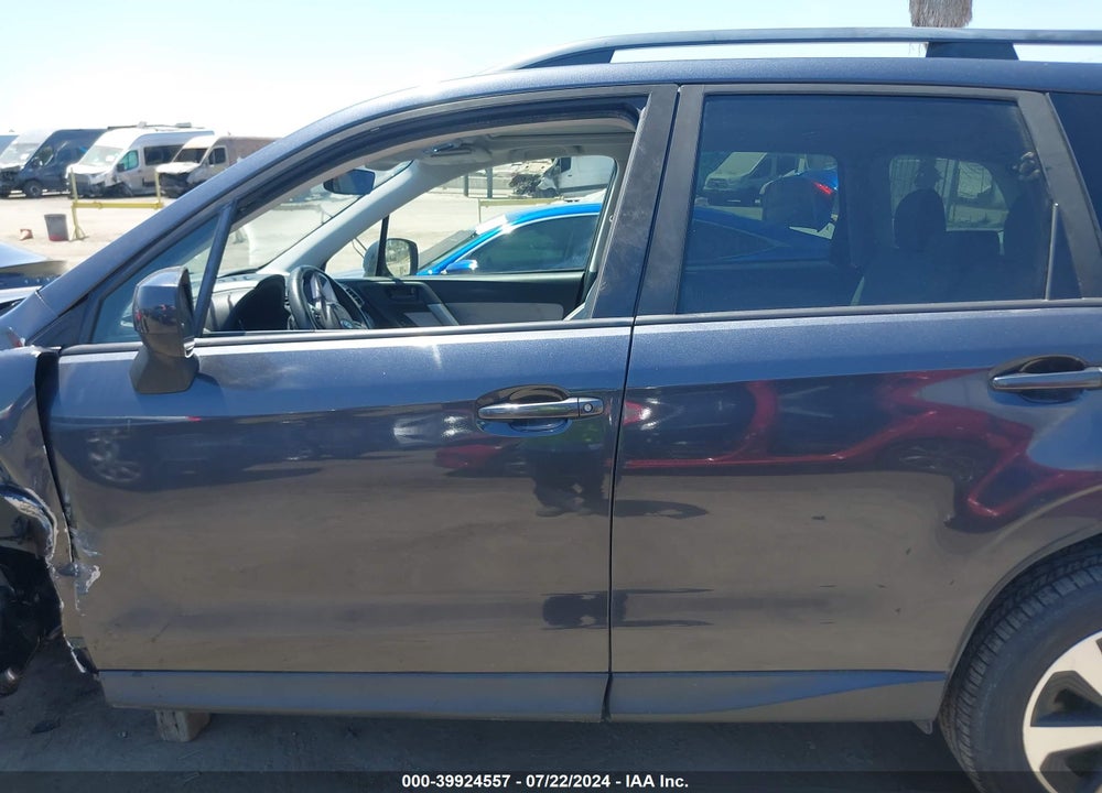 2018 SUBARU FORESTER 2.5I PREMIUM VIN: JF2SJAGCXJH430392