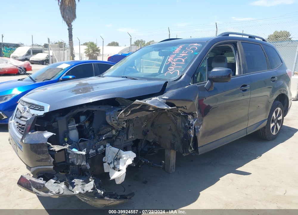 2018 SUBARU FORESTER 2.5I PREMIUM VIN: JF2SJAGCXJH430392