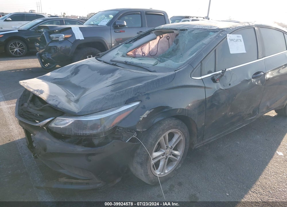 2018 CHEVROLET CRUZE VIN: 1G1BE5SM2J7108838