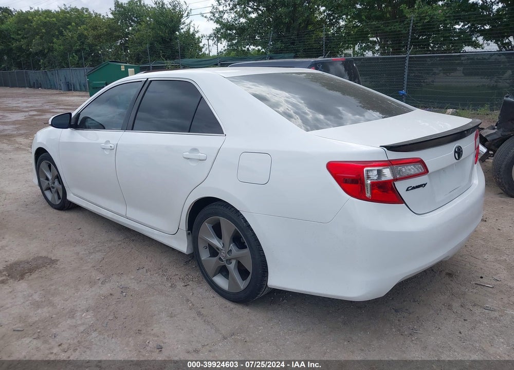 2014 TOYOTA CAMRY SE SPORT VIN: 4T1BF1FKXEU308374