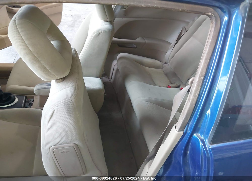 2004 HONDA CIVIC LX VIN: 1HGEM21634L063933