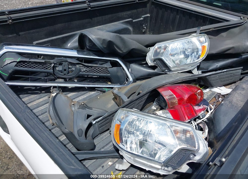 2014 TOYOTA TACOMA VIN: 5TFNX4CN2EX033113