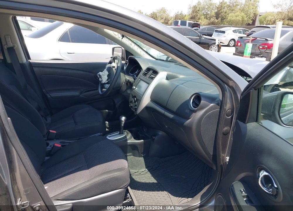 2019 NISSAN VERSA 1.6 SV VIN: 3N1CN7AP2KL832628