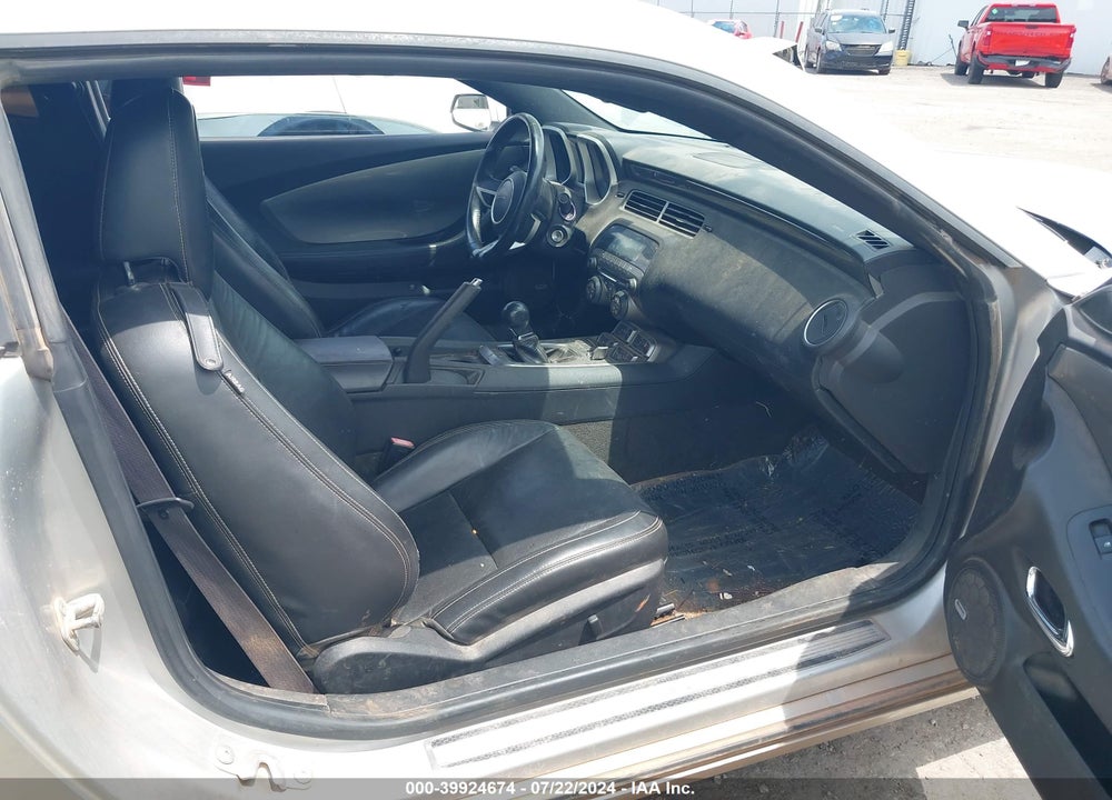 2010 CHEVROLET CAMARO 2SS VIN: 2G1FT1EW8A9138485