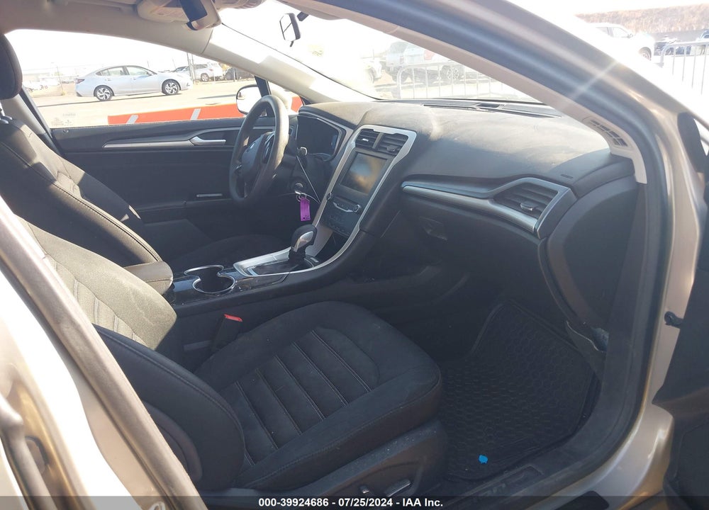 2015 FORD FUSION SE VIN: 3FA6P0HD0FR306417