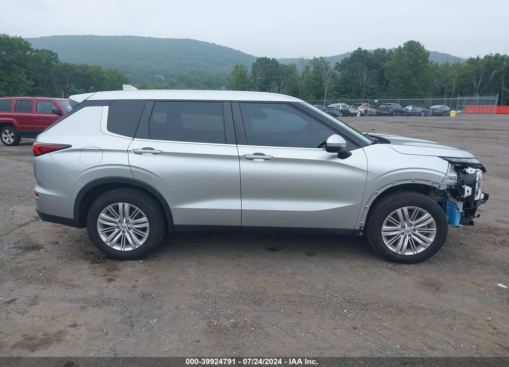 2022 MITSUBISHI OUTLANDER ES 2.5 S-AWC VIN: JA4J4TA8XNZ032367