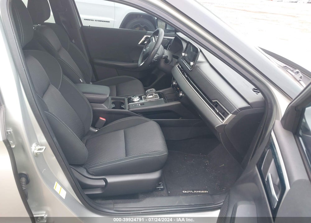 2022 MITSUBISHI OUTLANDER ES 2.5 S-AWC VIN: JA4J4TA8XNZ032367