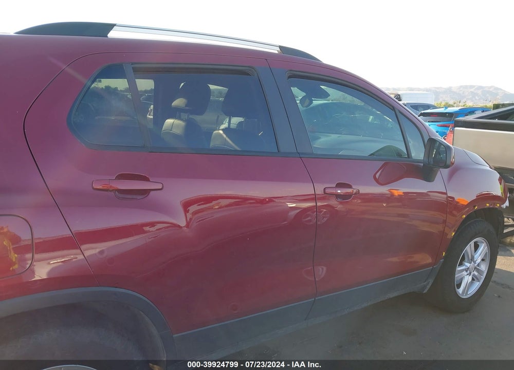 2022 CHEVROLET TRAX AWD LT VIN: KL7CJPSM8NB557055