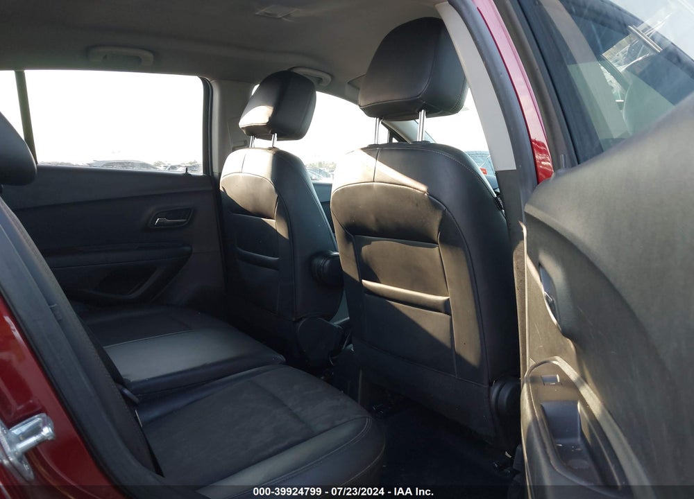 2022 CHEVROLET TRAX AWD LT VIN: KL7CJPSM8NB557055