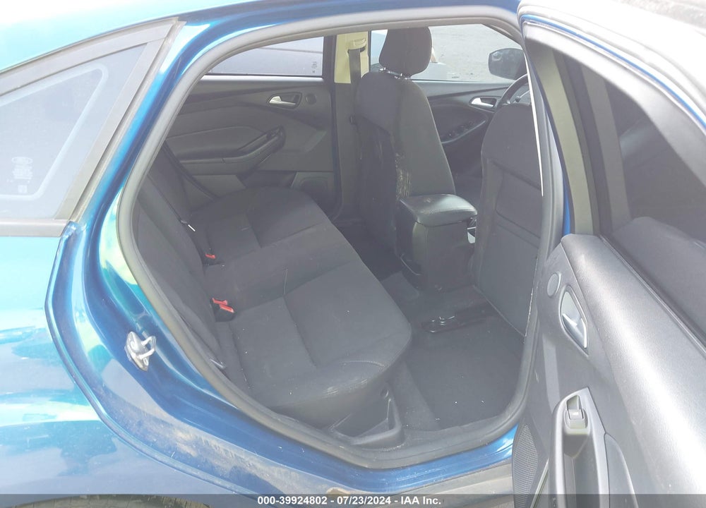 2018 FORD FOCUS SEL VIN: 1FADP3H20JL258884