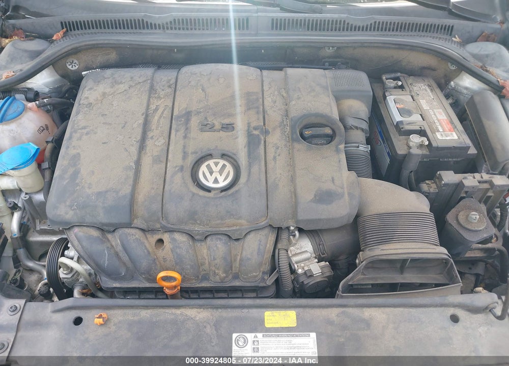 2011 VOLKSWAGEN JETTA 2.5L SE VIN: 3VWDX7AJXBM349905