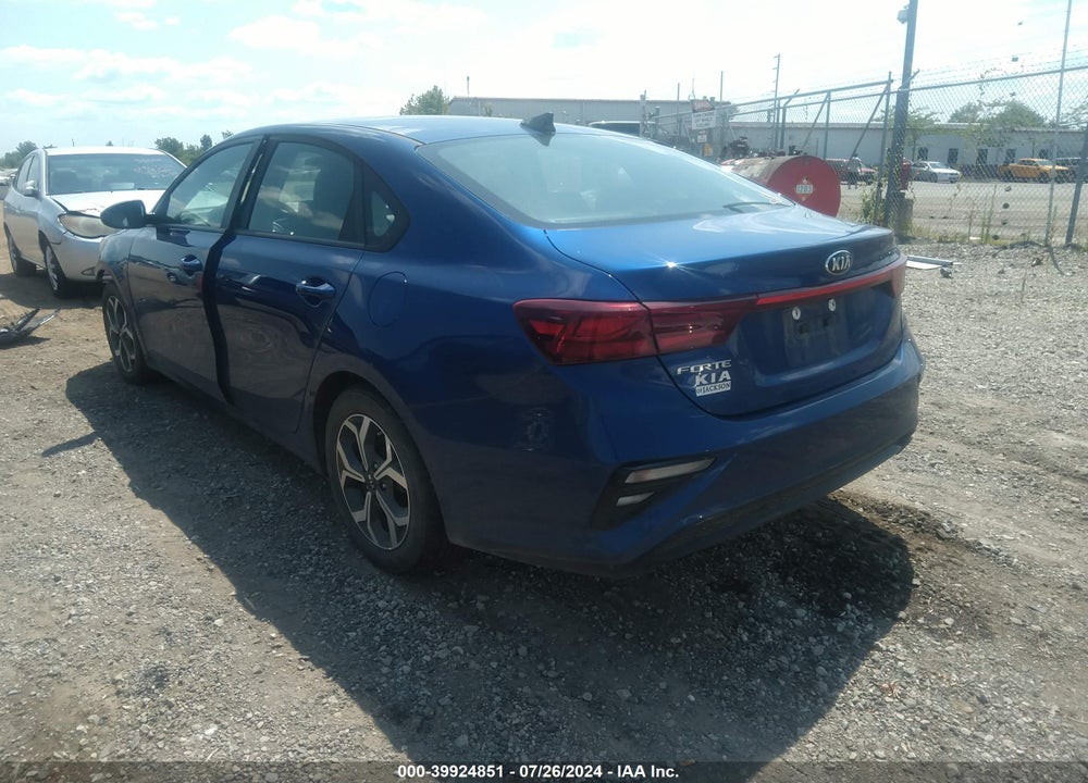 2021 KIA FORTE LXS VIN: 3KPF24AD7ME354592