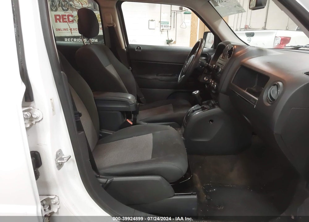 2014 JEEP PATRIOT LATITUDE VIN: 1C4NJRFB8ED721666