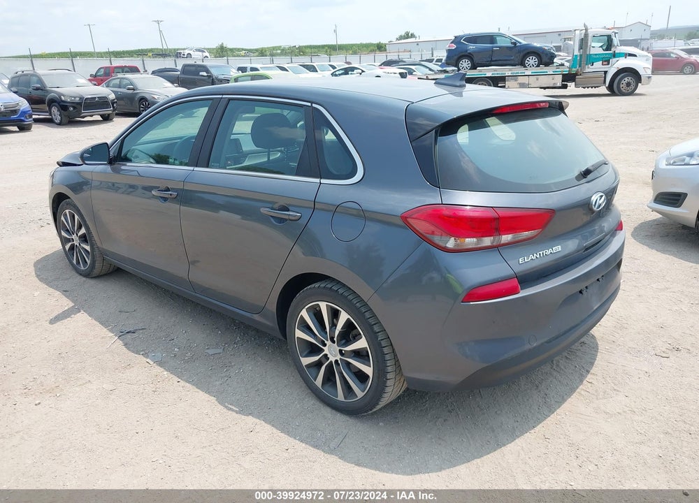 2018 HYUNDAI ELANTRA GT VIN: KMHH35LE1JU038762