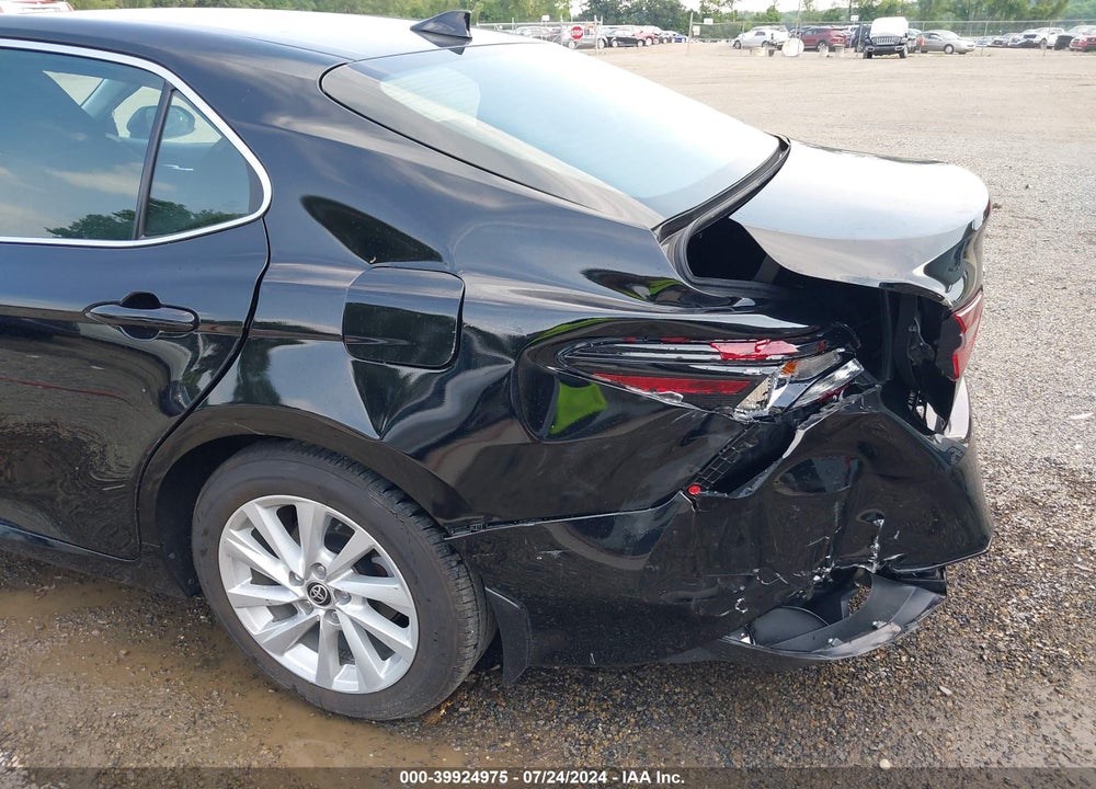2021 TOYOTA CAMRY VIN: 4T1C11AKXMU596549