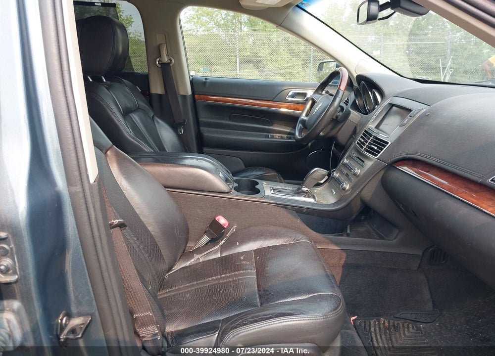 2010 LINCOLN MKT ECOBOOST VIN: 2LMHJ5AT5ABJ20642