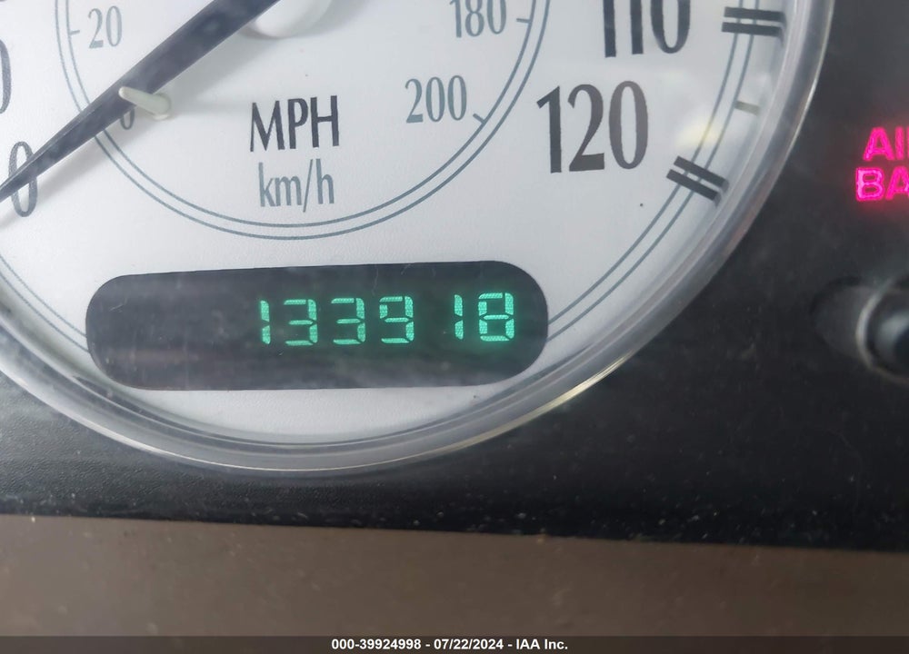 2000 CHRYSLER LHS VIN: 2C3HC56G4YH248601