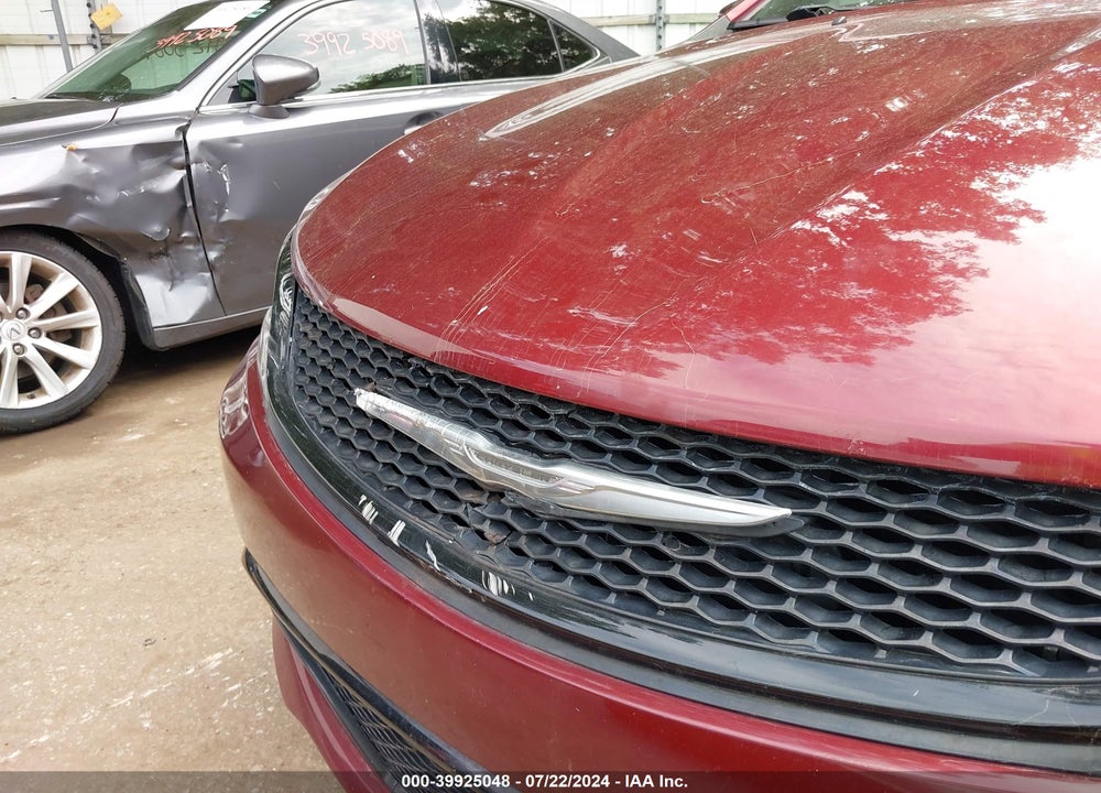 2015 CHRYSLER 200 S VIN: 1C3CCCBG4FN518984