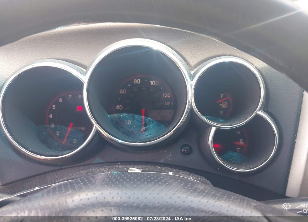 2005 TOYOTA MATRIX VIN: 2T1KR32E65C339304