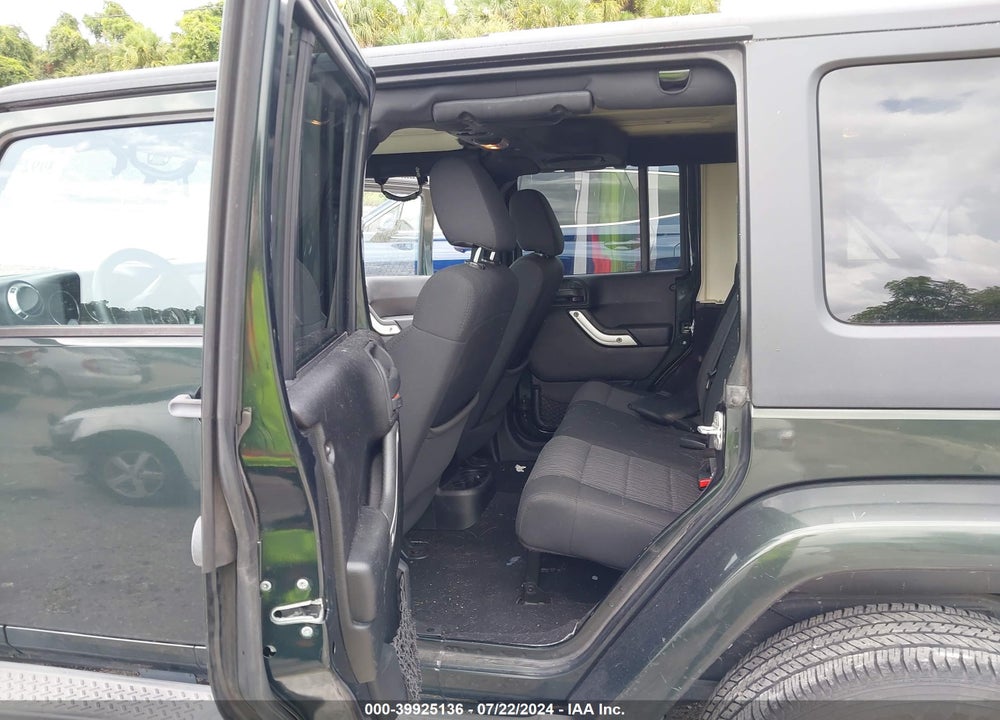 2011 JEEP WRANGLER UNLIMITED SAHARA VIN: 1J4BA5H15BL557529