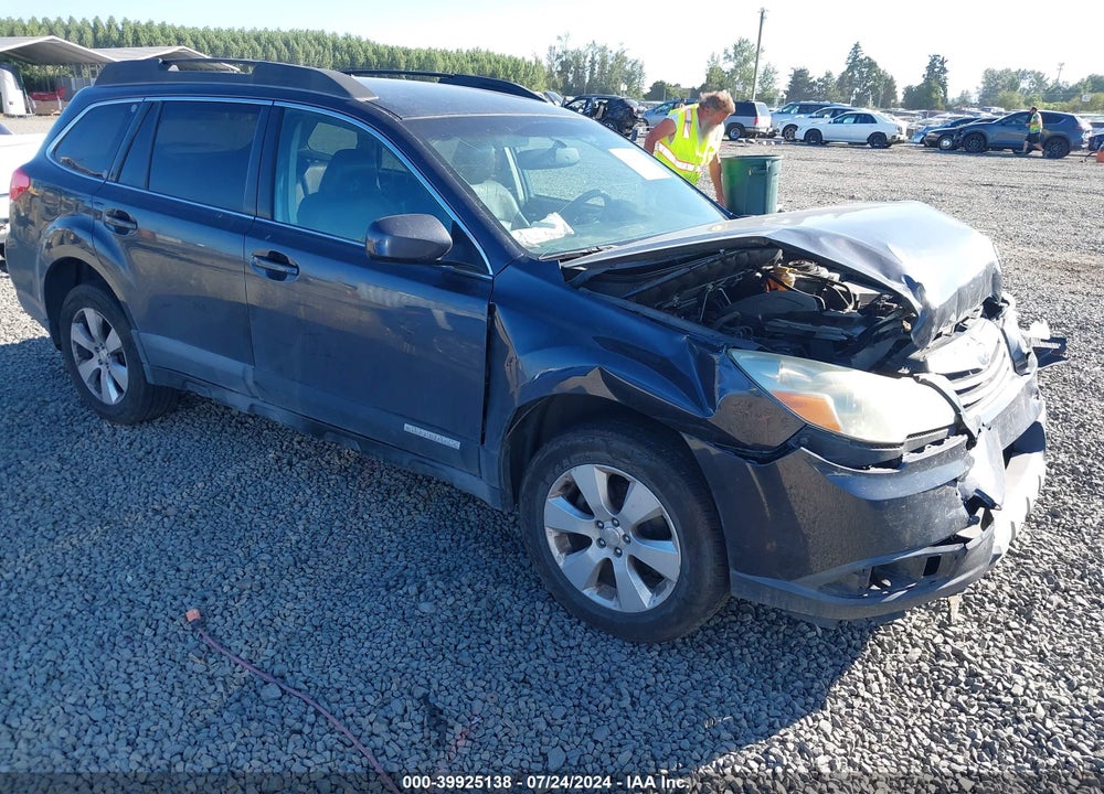 2010 SUBARU OUTBACK 2.5I LIMITED VIN: 4S4BRBJC6A3385658