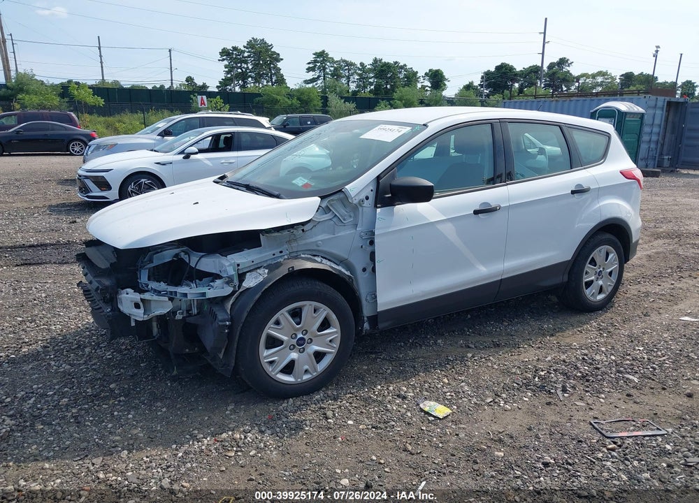 2016 FORD ESCAPE S VIN: 1FMCU0F7XGUC04003