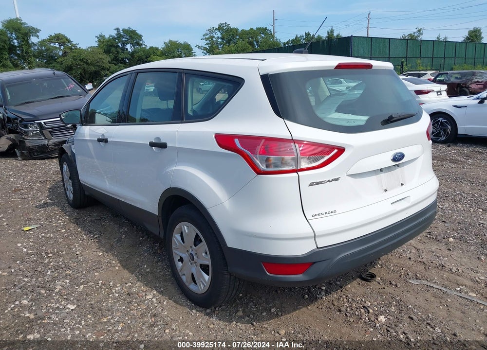 2016 FORD ESCAPE S VIN: 1FMCU0F7XGUC04003