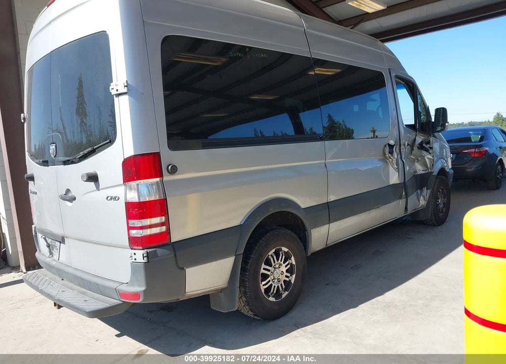 2008 DODGE SPRINTER WAGON 2500 VIN: WDWPE745885243498