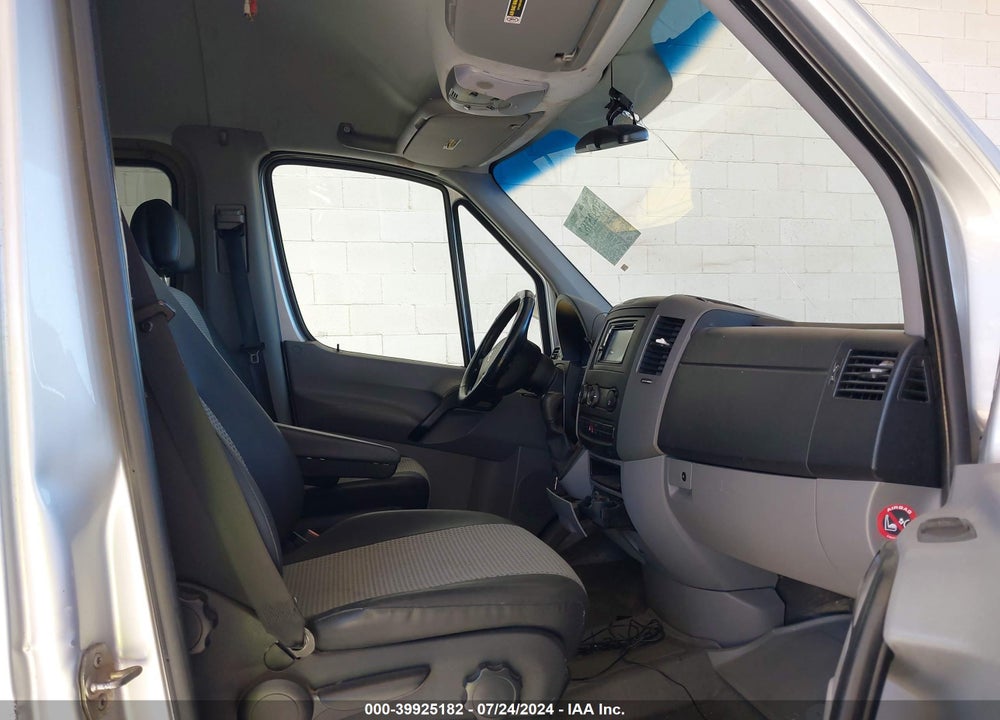 2008 DODGE SPRINTER WAGON 2500 VIN: WDWPE745885243498