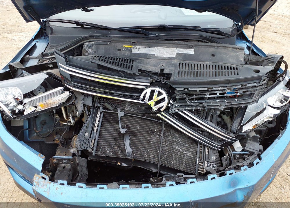 2017 VOLKSWAGEN TIGUAN 2.0T/2.0T S VIN: WVGAV7AX6HK023840