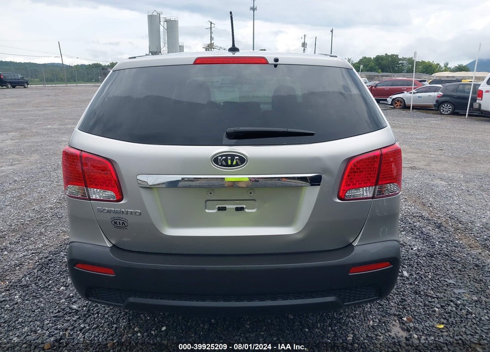 2012 KIA SORENTO LX VIN: 5XYKTCA64CG297874