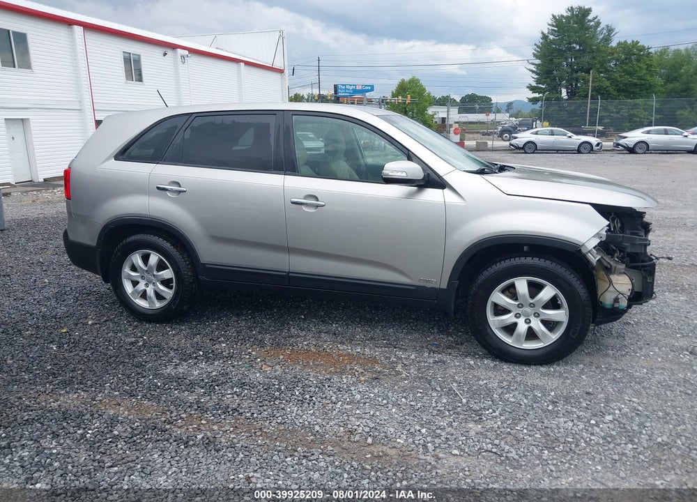 2012 KIA SORENTO LX VIN: 5XYKTCA64CG297874