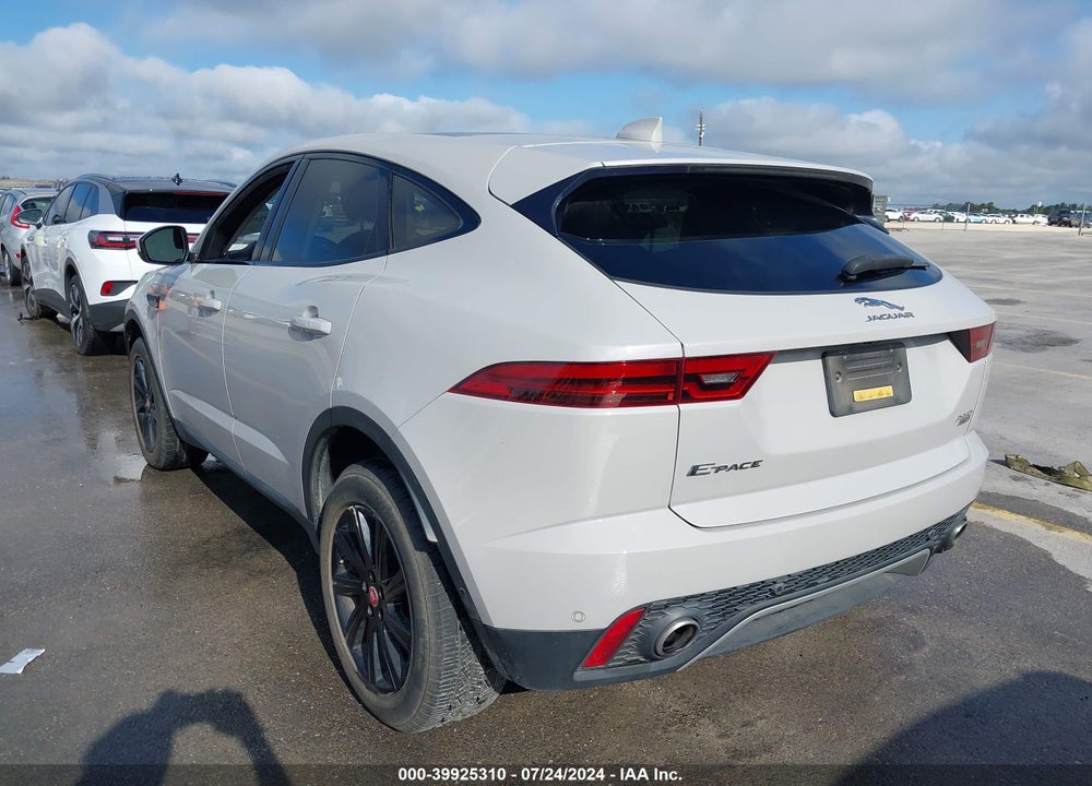 2018 JAGUAR E-PACE R-DYNAMIC S/S VIN: SADFJ2FX1J1Z25281