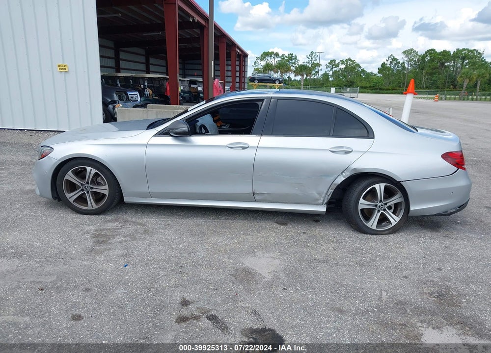 2018 MERCEDES-BENZ E 300 VIN: WDDZF4JB2JA406604