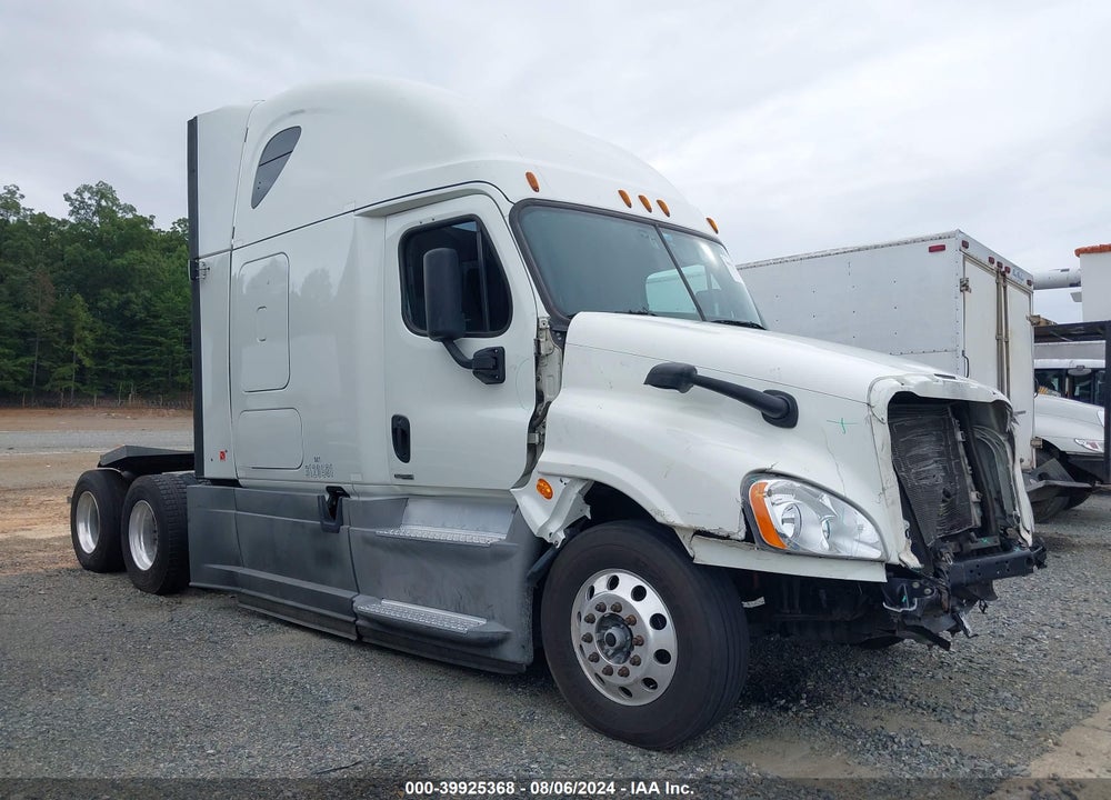 2018 FREIGHTLINER CASCADIA 125 VIN: 3AKJGLDR8JSHF3782