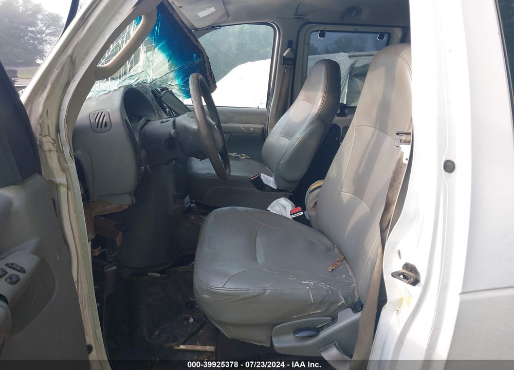 2007 FORD E-350 SUPER DUTY XL/XLT VIN: 1FBNE31L57DA96054