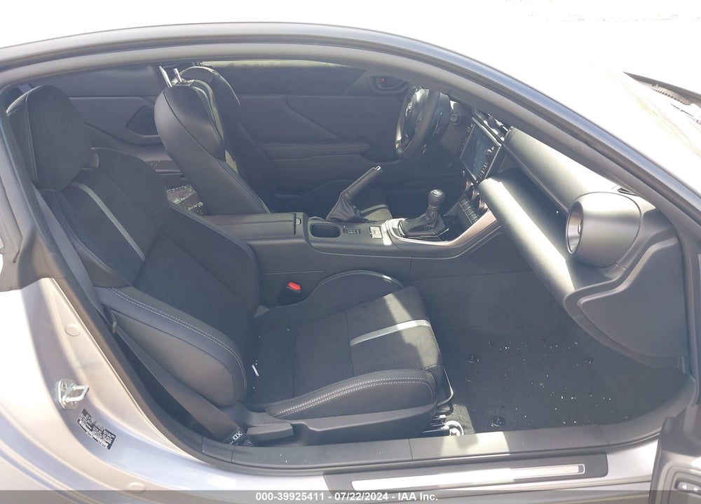 2024 TOYOTA GR86 PREMIUM VIN: JF1ZNBE17R8756256