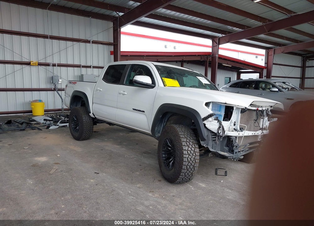 2022 TOYOTA TACOMA 4WD TRD OFF ROAD VIN: 3TMCZ5AN6NM475537