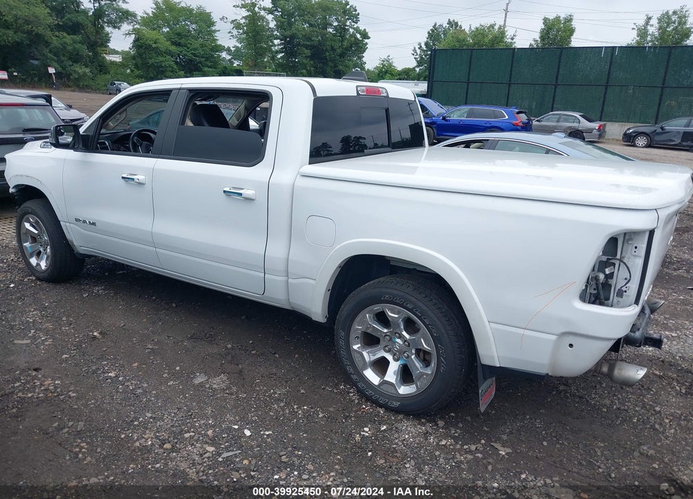 2019 RAM 1500 LAIE  4X4 5'7 BOX VIN: 1C6SRFJT2KN786813