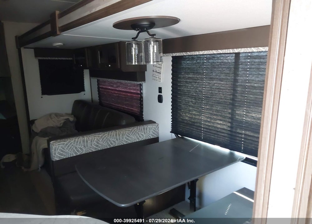 2020 KEYSTONE RV SPRINGDALE 5TH WHEEL TRAVEL TRAILER VIN: 4YDF30027L3104584