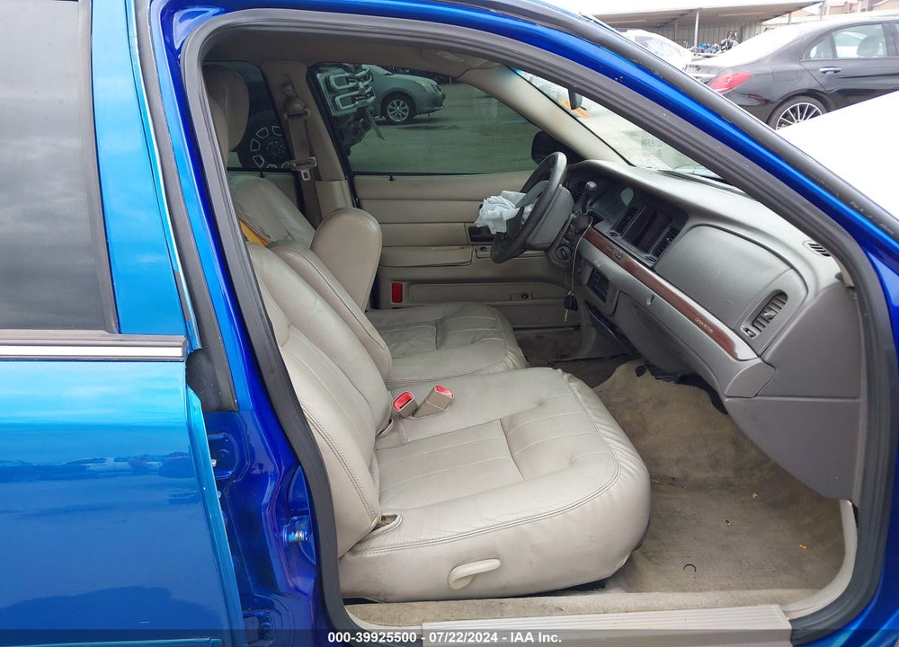 2011 FORD CROWN VICTORIA LX VIN: 2FABP7EV0BX177434