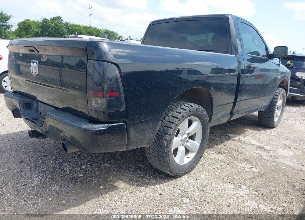 2013 RAM 1500 EXPRESS VIN: 3C6JR6AT6DG530892