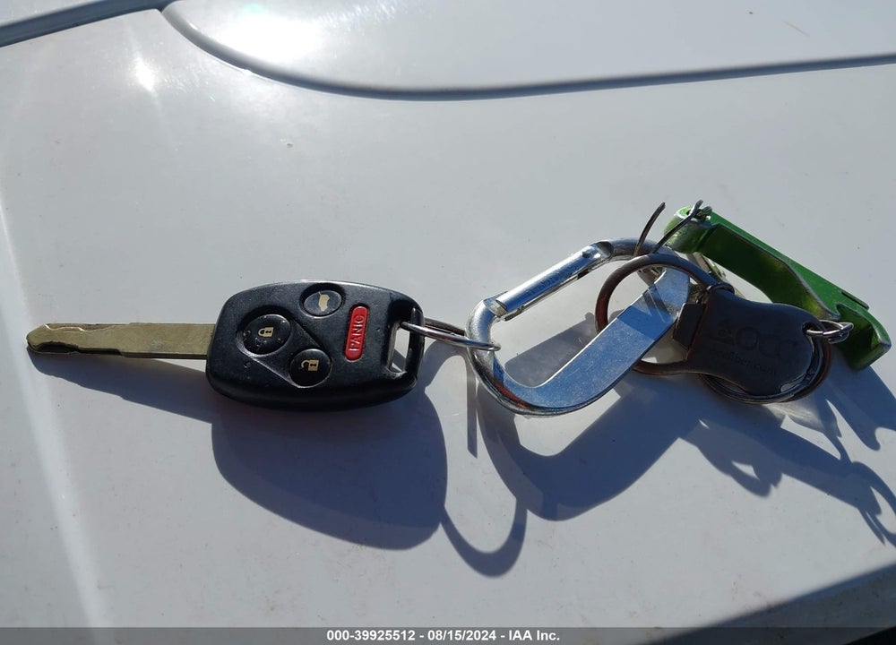 2011 HONDA PILOT EX VIN: 5FNYF3H4XBB045879