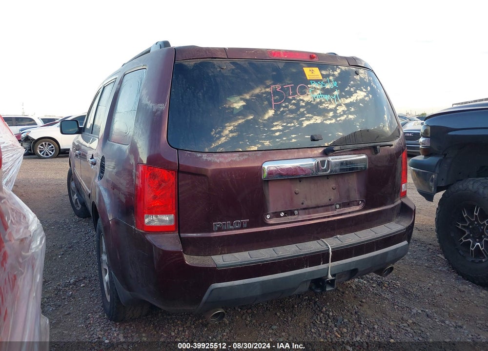 2011 HONDA PILOT EX VIN: 5FNYF3H4XBB045879