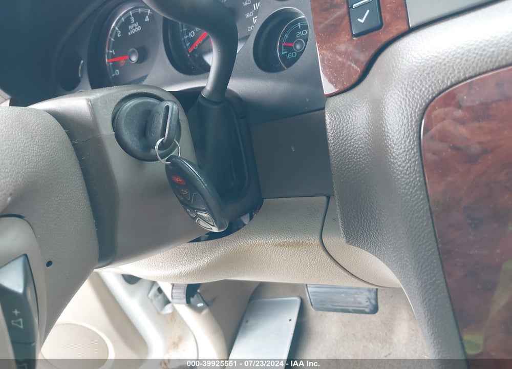2009 CHEVROLET SUBURBAN 1500 LTZ VIN: 1GNFC36049J126130