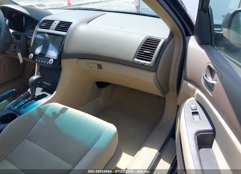 2007 HONDA ACCORD 2.4 LX VIN: 1HGCM56477A102233