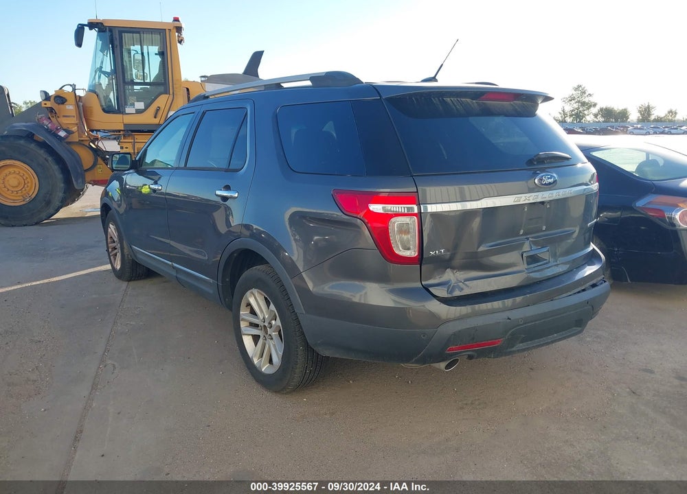 2015 FORD EXPLORER XLT VIN: 1FM5K7D82FGA33649