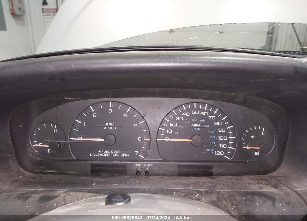 1999 DODGE GRAND CARAVAN SE VIN: 1B4GT44L9XB638082
