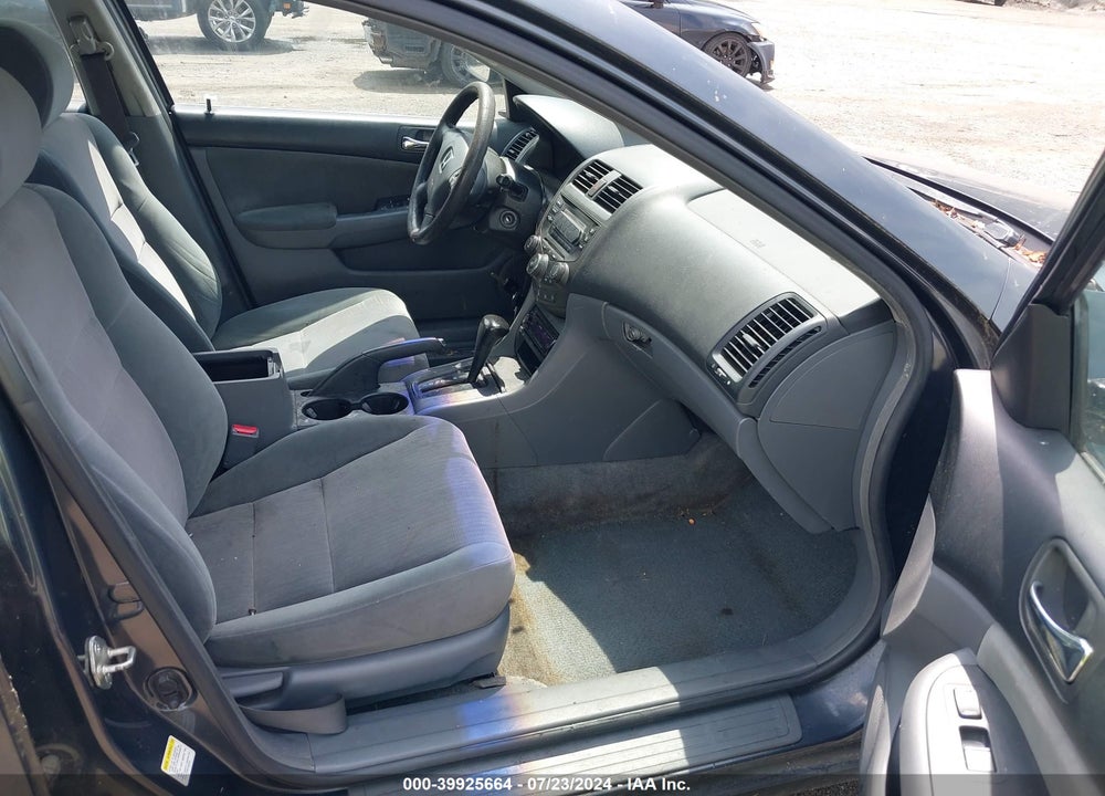 2003 HONDA ACCORD 2.4 LX VIN: 1HGCM56493A120436