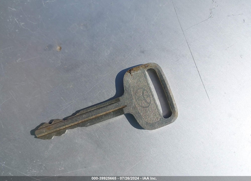 1998 TOYOTA CAMRY LE VIN: JT2BG22K1W0195784